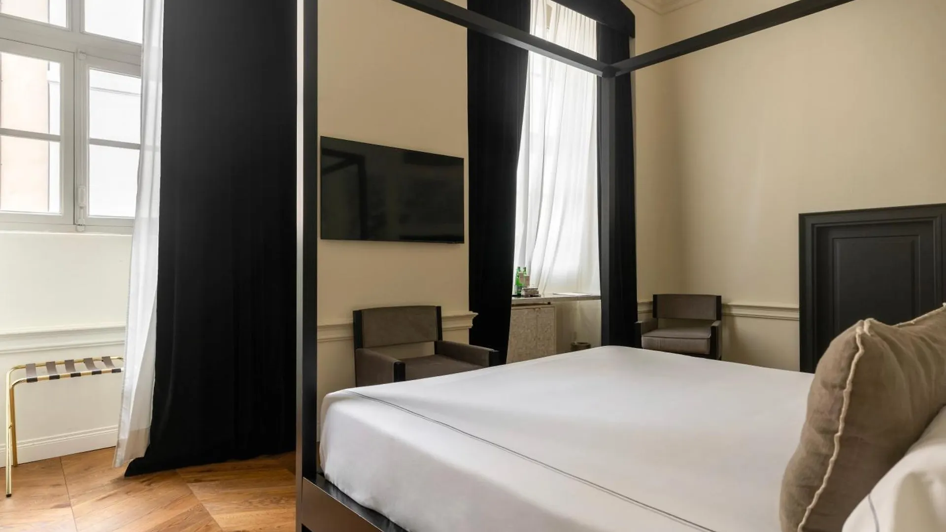 Roma Luxus Hotel 5*, Rome