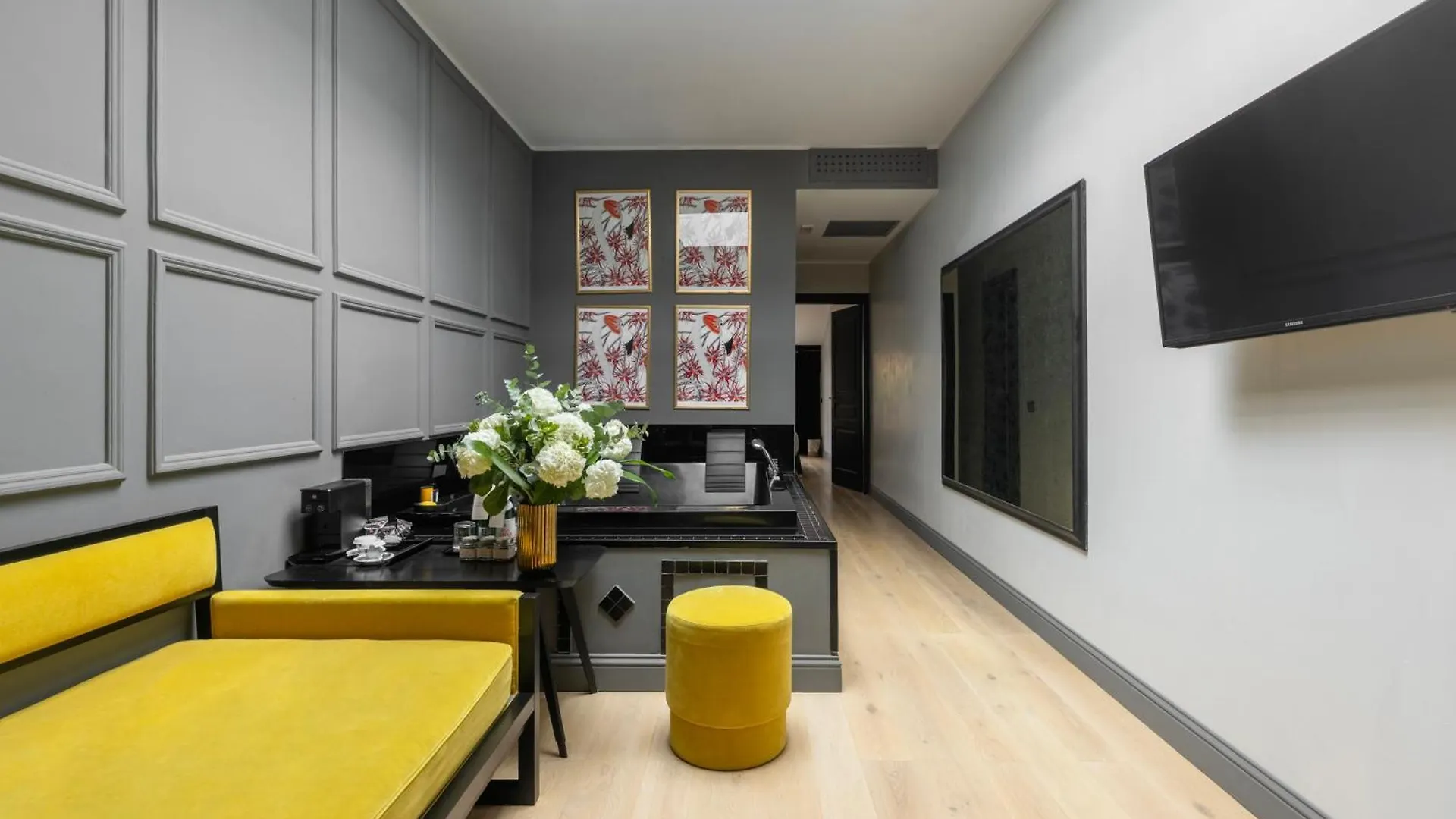 Roma Luxus Hotel